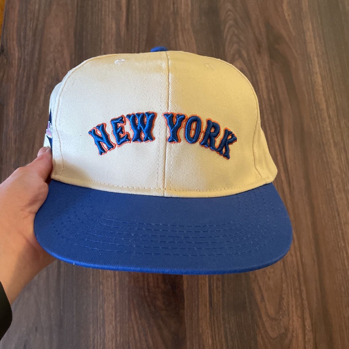New York Knicks Hat for Sale in Queens, NY - OfferUp