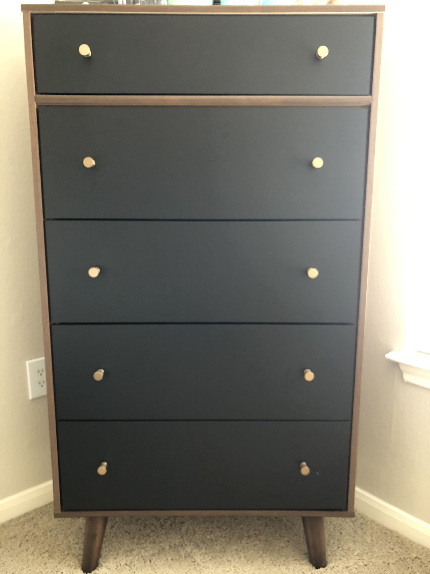 Ashley 5 Drawer Chest