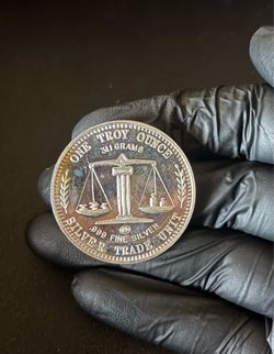 1 oz Silver Silver Trade Unit .999 Fine Silver Round