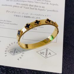 Van Cleef & Arpels gold bracelet