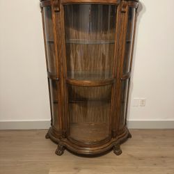 Beautiful antique hutch with 4 shelves