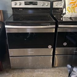 Amana Electric Stove 