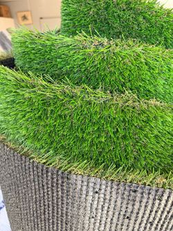Brand new turf 15x12.5 $265 synthetic lawn artificial turf