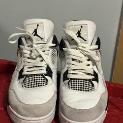 Nike Air Jordan 4 Retro in the "Military Black"