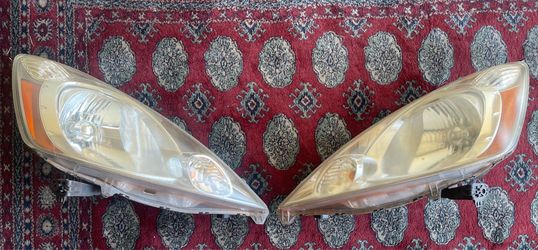 2009-11 Honda Fit Sport OEM STANLEY headlights