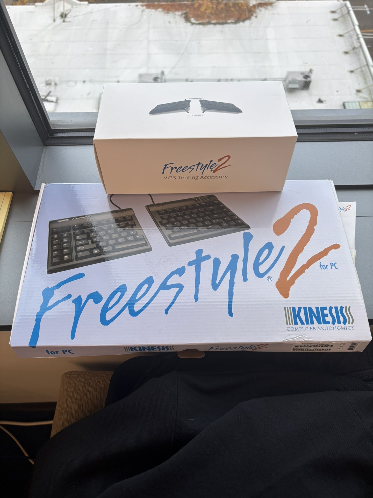 Kinesis Freestyle 2 Ergonomic Keyboard + VIP3 Combo