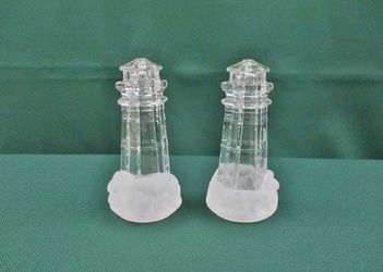 LENOX Salt and Pepper Shakers Crystal Lighthouse Shape with Frosted Ocean Waves