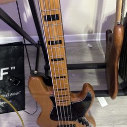 5 String Squier Jazz Bass