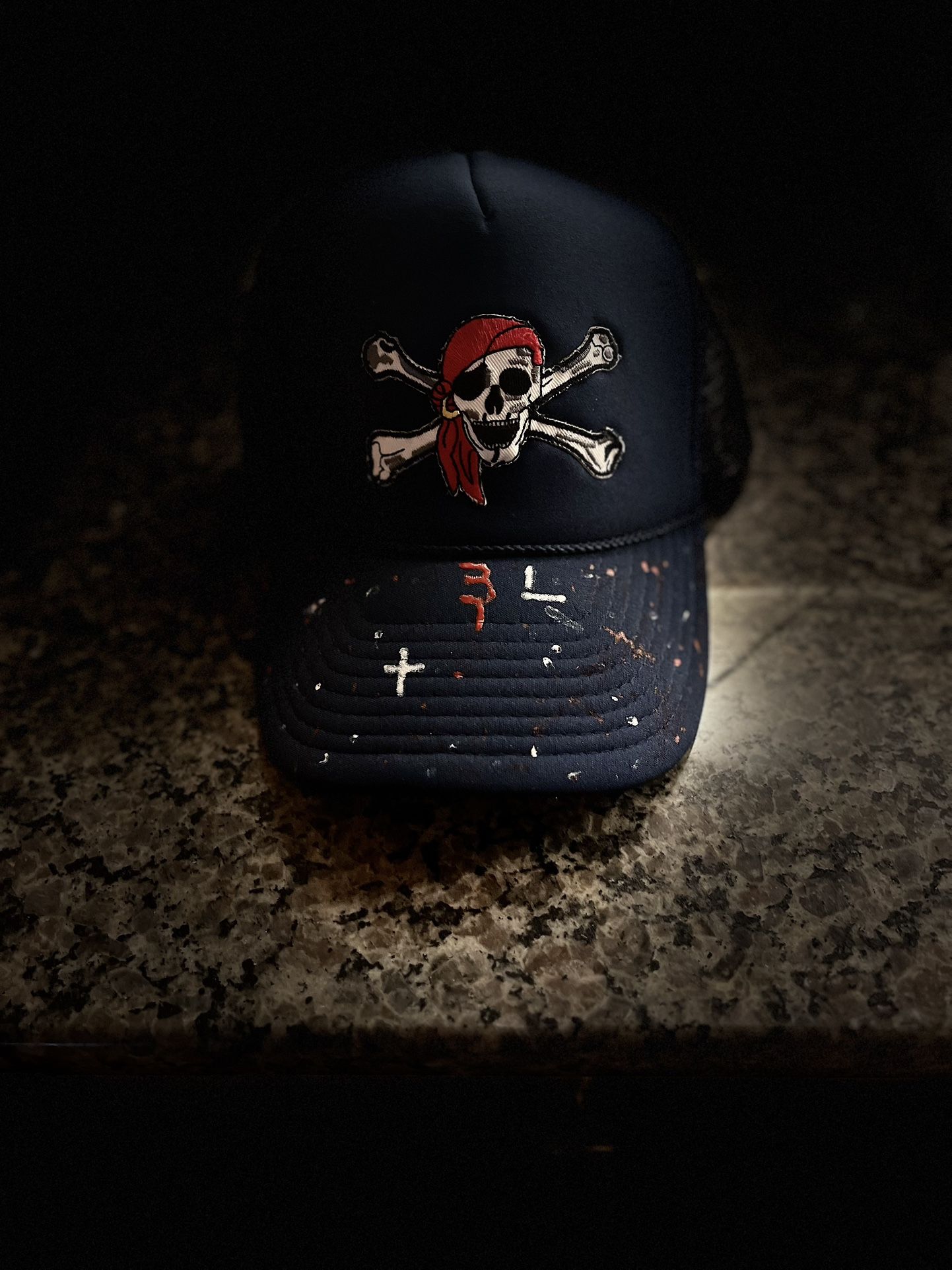 Divinchi Dyamond Men Hats Fashion Varsity Collection Skull Heads Or Double D Hat