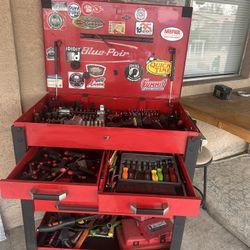 SnapOn Bluepoint Toolbox Full Of Tools 