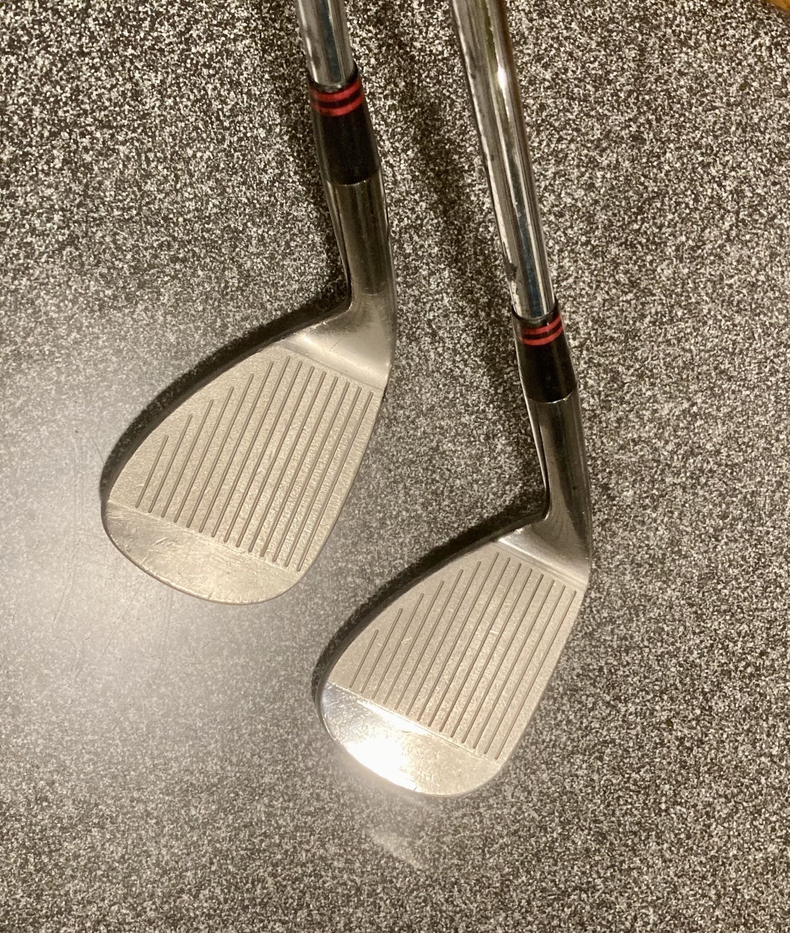 VERY NICE TaylorMade & Hogan Golf Clubs Set NEW Grips 14 Clubs! QUALITY