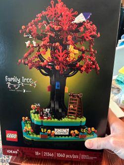 Lego Family Tree Brand New Sealed