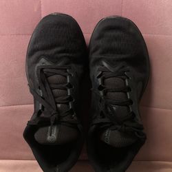 Nike Woman’s Shoes Size 11 Black 