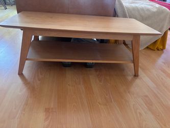 wooden coffe table