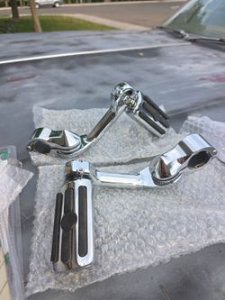 Freeway pegs for motorcycle