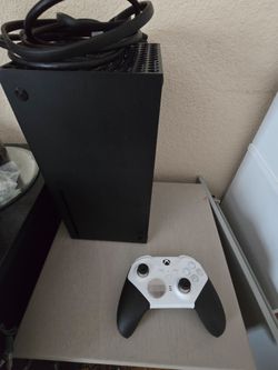 Xbox series x great condition with elite white controller and all cables