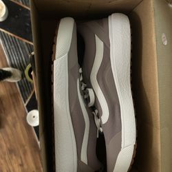 Vans - ultrarange EXO - TtMens Size 11
