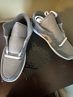 Deadstock Air Jordan 1 Low SE Grey/Black Size 10