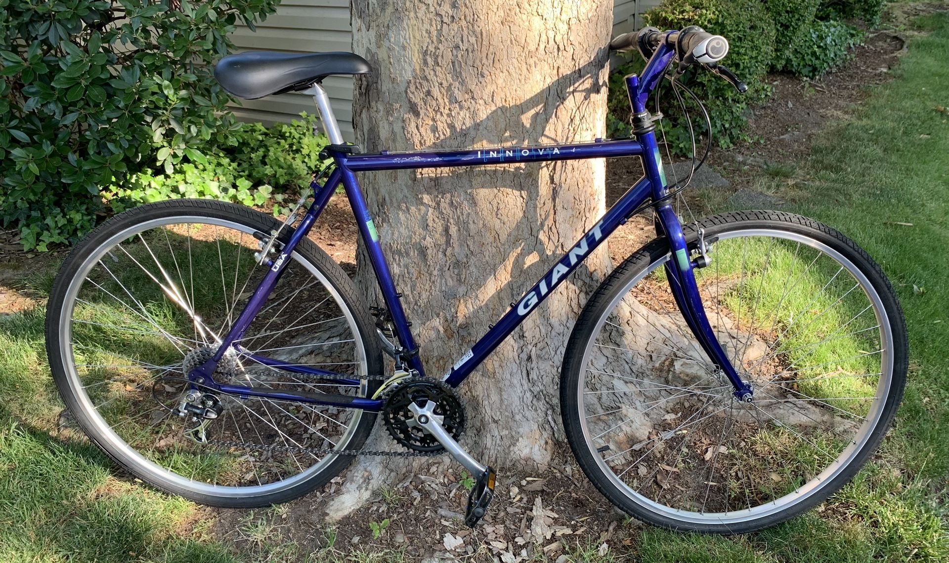 GIANT Innova Cross Cr-mo 21 Speed Hybrid Bike - 700c