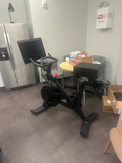 Peloton Bike