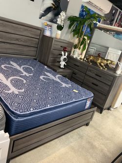 Crazy Blowout Sale 5 Pc Bedroom Set Free Mattress Only $799