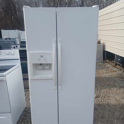 Roper Refrigerator 