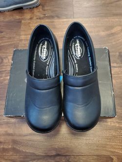 Slip Resistant Shoes