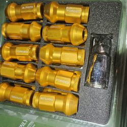 M12x1.5 Lug Nuts Aluminum Forged (Gold) 