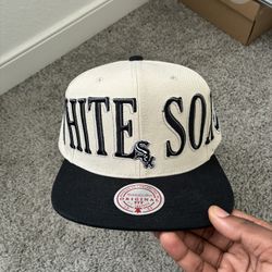 Chicago White Sox Snapback (Mitchell & Ness) – Like New