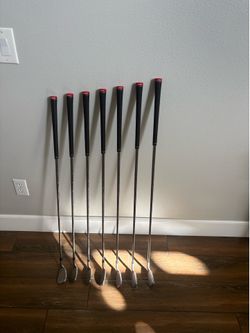 •LEFT-HANDED• S-5i Taylormade Stealth Irons