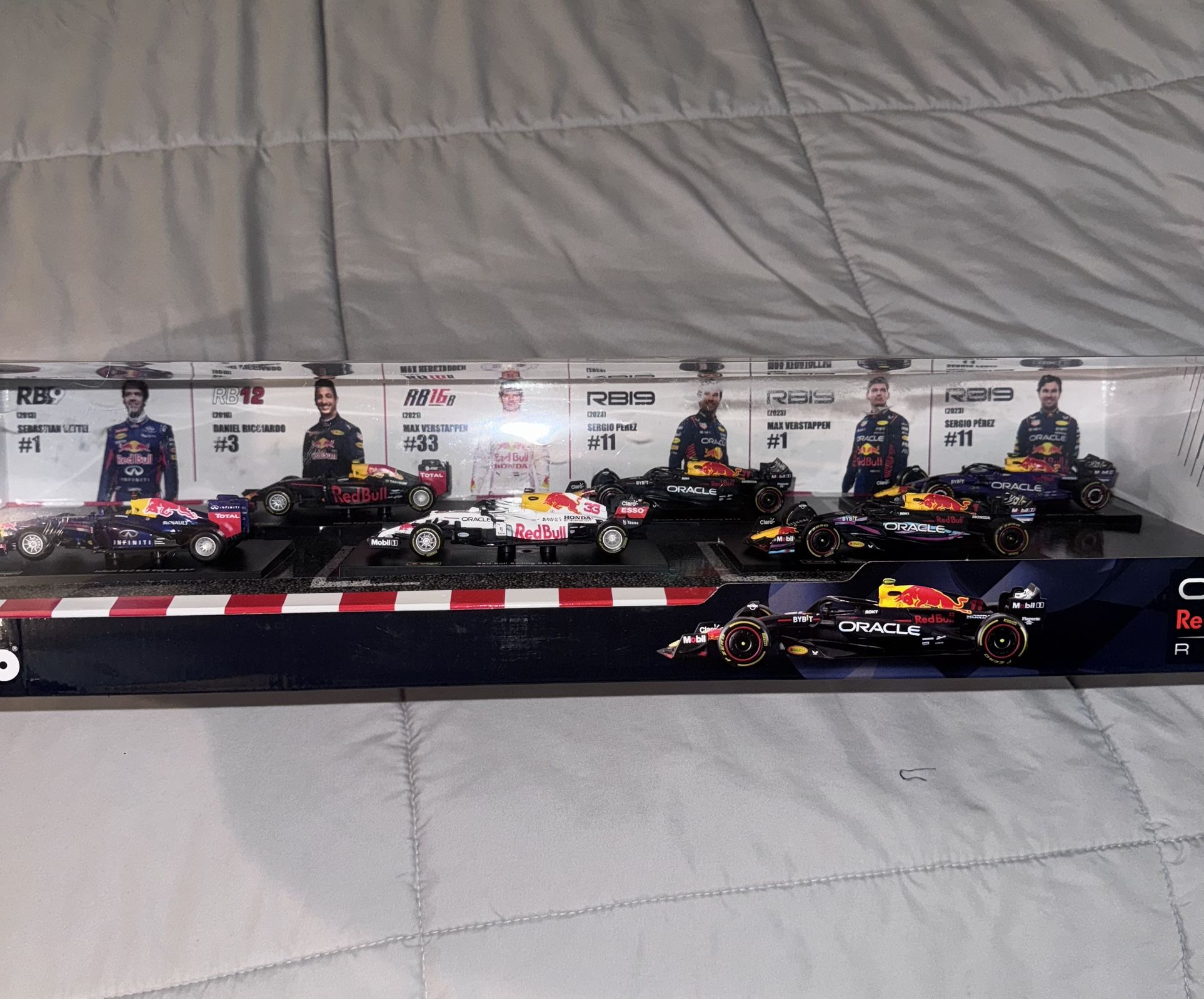 Burago 1/43 Die Cast Red Bull And Mercedes Collectors Cars