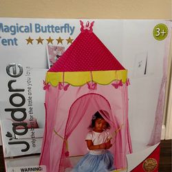 Little girls play tent