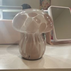 light that need batres