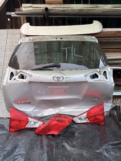 Toyota RAV4 Tailgate and Lights Parts
