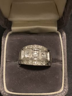  Men's White Gold  Diamond Ring