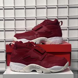 Nike Air Diamond Turf Gym Red Size 10