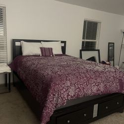 🛏️ Queen Storage Bed with Headboard + Mattress – Excellent Condition!