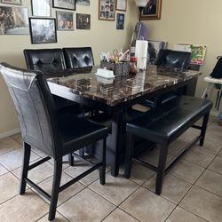 Dining Table, Chairs & Bench