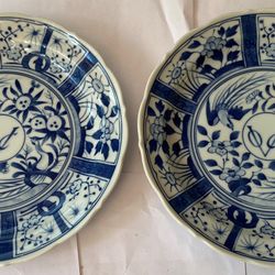 Pair Of Porcelain Plates 青花瓷盘一对，完美无缺