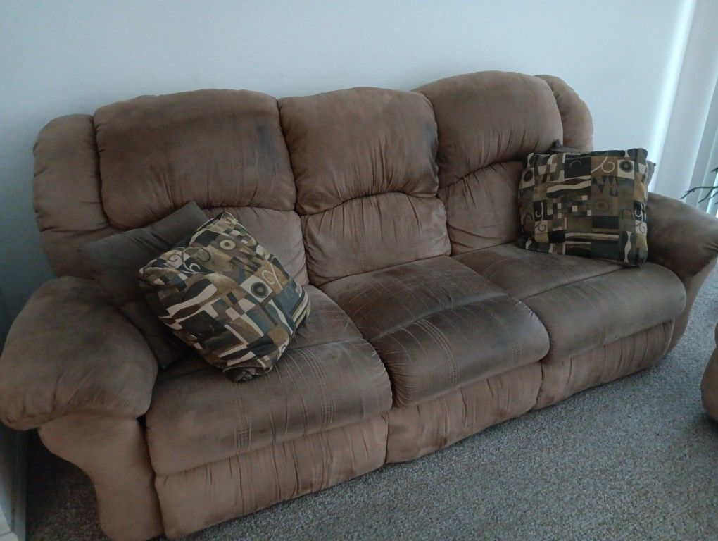 Free Sofa And Recliner Tan Suede Immediate Pickup