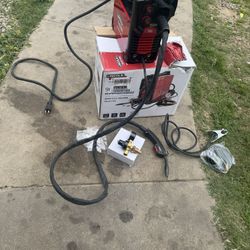 Lincoln Electric WELD-PAK 90i MIG and Flux-Cored Wire Feeder Welder with Gas Regulator