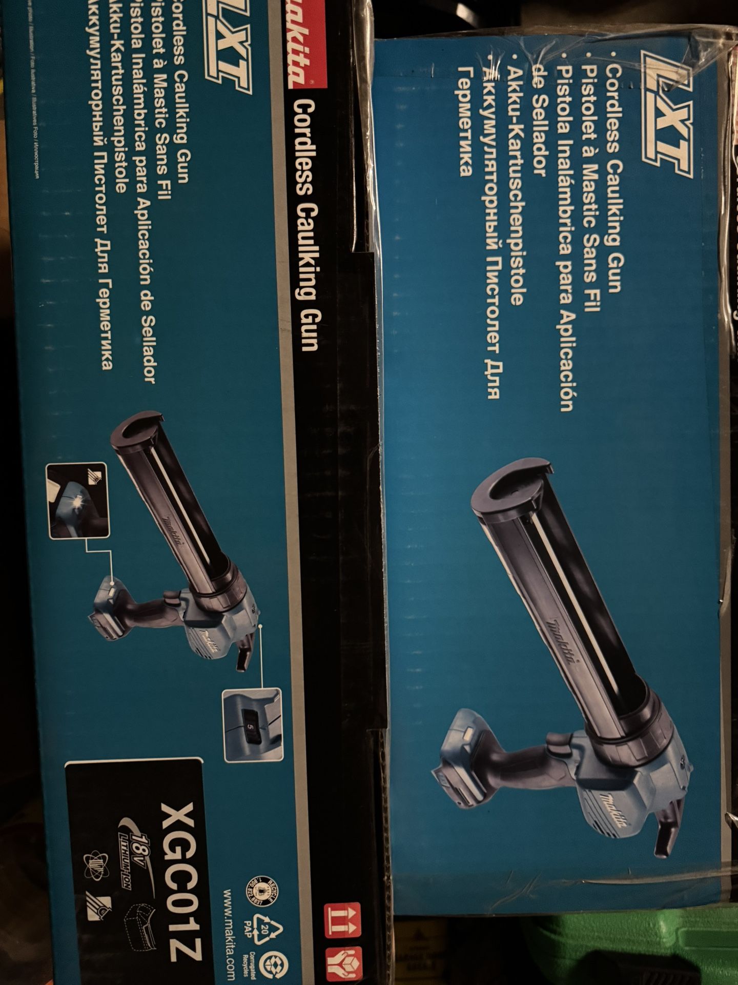 Makita Cordless Caulking Gun