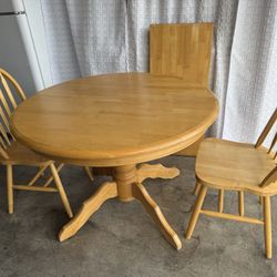 Solid Wood 3- Piece Dinning Set !!! 