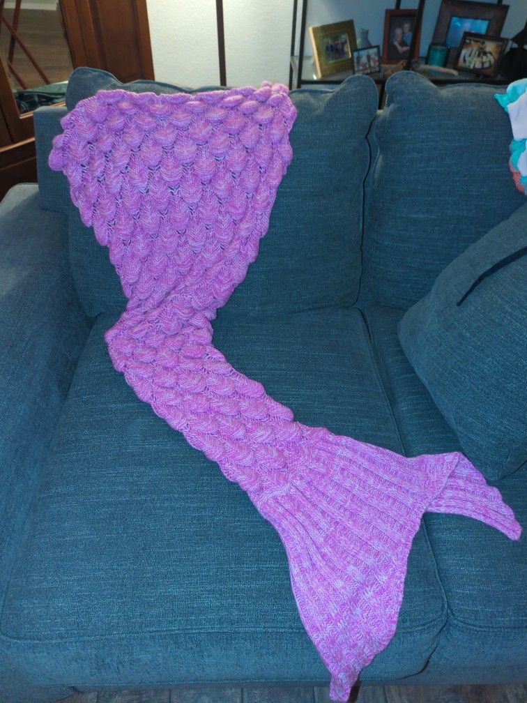 Girls Mermaid Tail Blanket Small Size