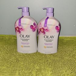 2 Olay 33oz Body Wash 