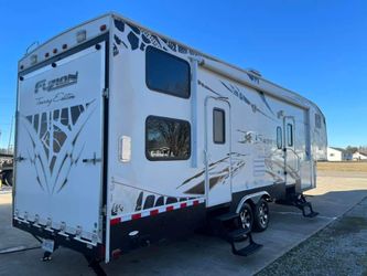 2009 Keystone Harley Davidson Towing Edition