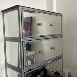 Long Mirrored Drawer Real 