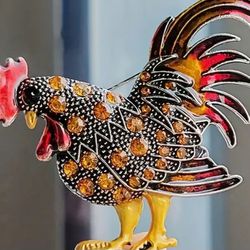 UNIQUE EYECATCHING CRYSTAL ROOSTER BROOCH