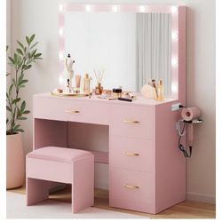 Vanity Table With Mirror And Seat 