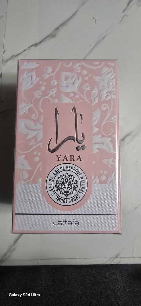 Lattafa Yara - Vanilla, Gourmand, Fruity, Floral - Eau de Parfum Long-Lasting Fragrance for Women, 3.40 Ounce / 100 ml